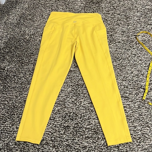 DSG size M legging bundle! Bright purple and lemon yellow. WITH POCKETS! - Picture 15 of 16